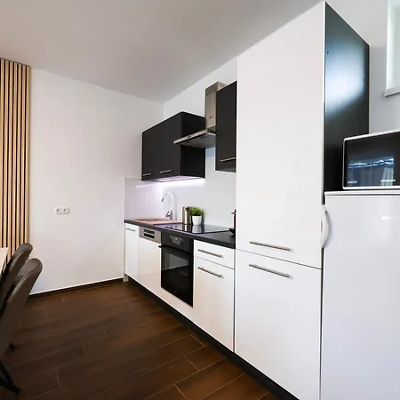 Apartment Silver 